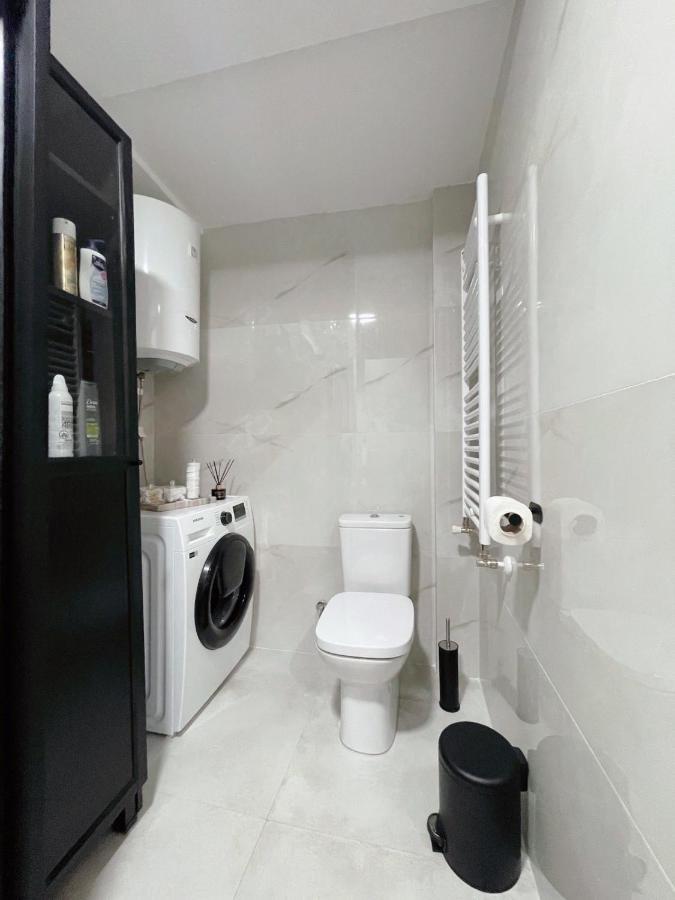 Sunlight Luxe Apartment Скопие Екстериор снимка