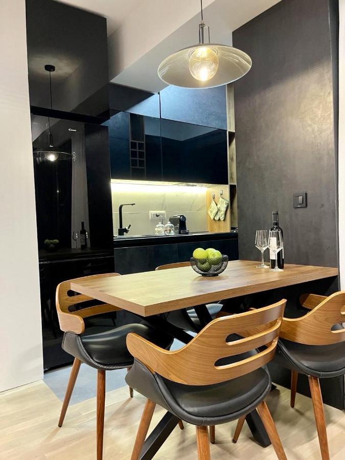 Sunlight Luxe Apartment Скопие Екстериор снимка