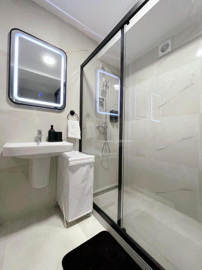 Sunlight Luxe Apartment Скопие Екстериор снимка