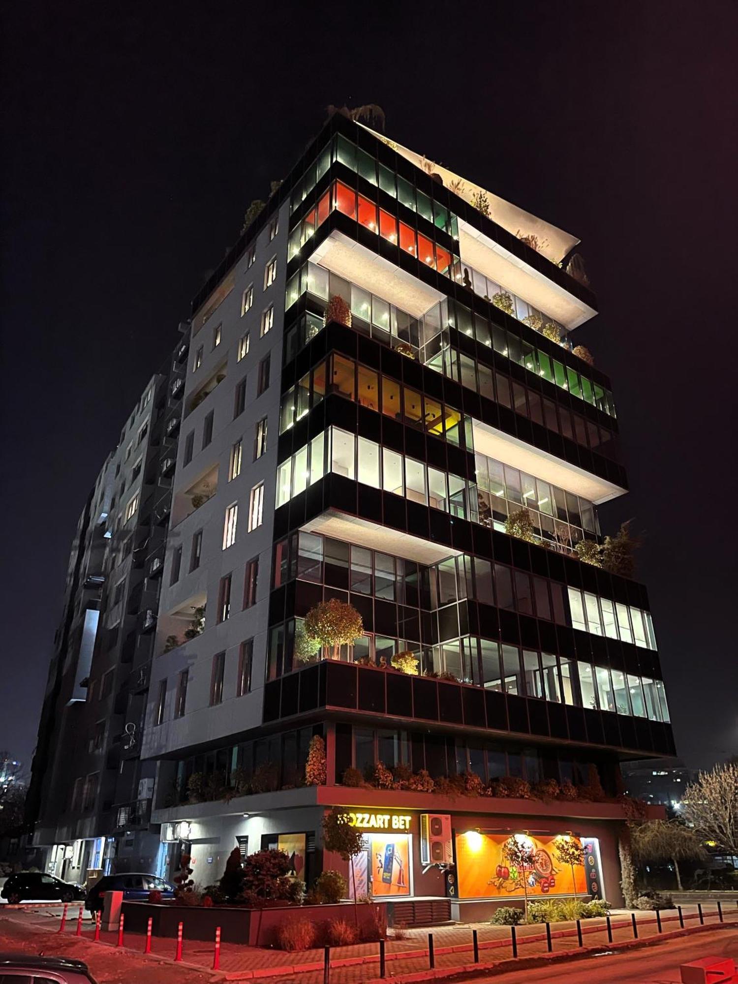 Sunlight Luxe Apartment Скопие Екстериор снимка